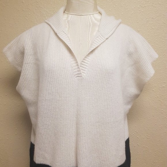 White & Black Cashmere Fringe Hooded Poncho XS/S - Picture 4 of 6